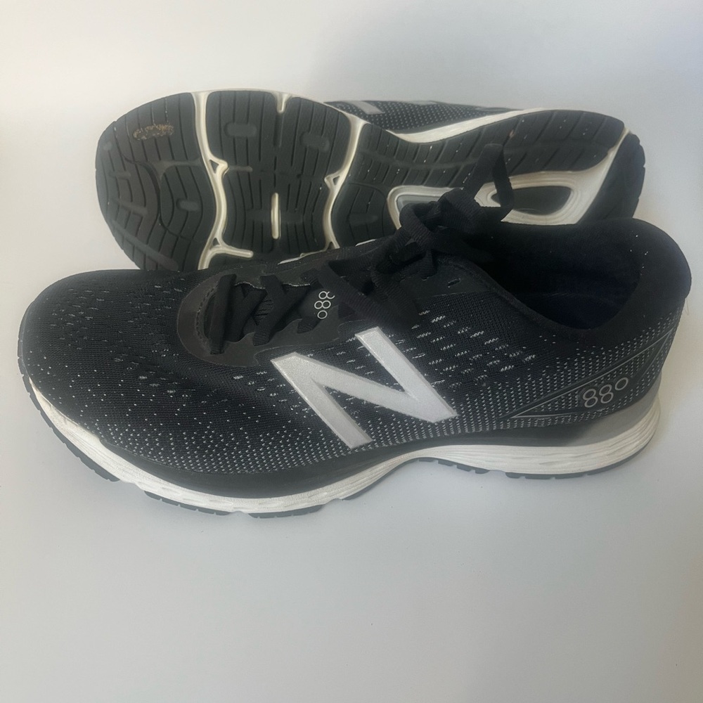 New Balance 880v9 Black W880BK9 Women’s Running Shoes Size 10.5 Grey trim